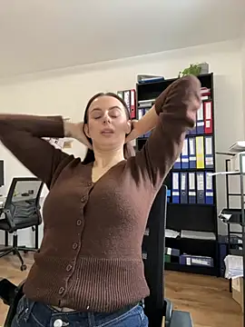 Snapshot of Hii_Lolla chatting on 5, 2, 2026 Hii Lolla online show from 5, 2, 2026