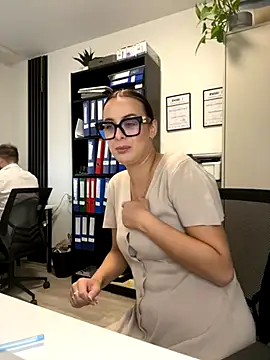 Hii Lolla online show from 2, 10, 2025