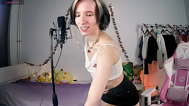 Violet Veliya online show from 7, 3, 2025