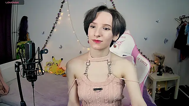 Violet Veliya online show from 4, 12, 2024