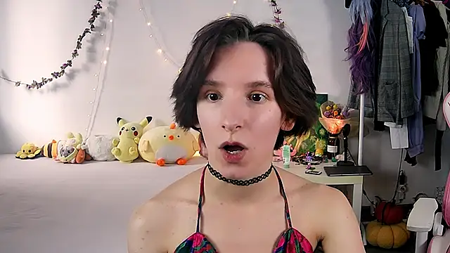 Violet Veliya online show from 18, 9, 2025