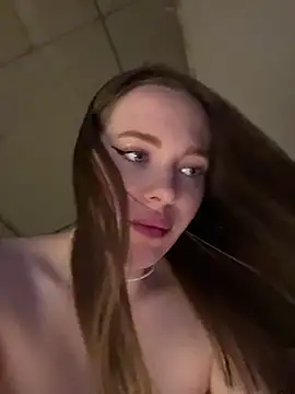 Snapshot of -SweetDi- chatting on 17, 7, 2026 -SweetDi- online show from 17, 7, 2026