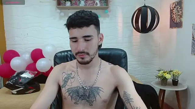 DmitriSanders online show from 4, 3, 2025