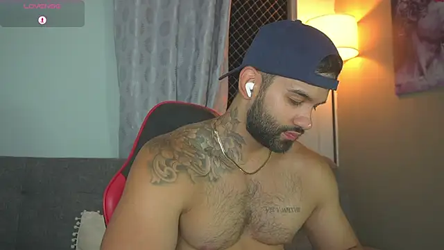 Snapshot of MarkHazze chatting on 5, 7, 2026 MarkHazze online show from 5, 7, 2026
