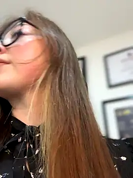 Sofii gold online show from 27, 9, 2025