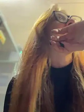 Sofii gold online show from 9, 3, 2025