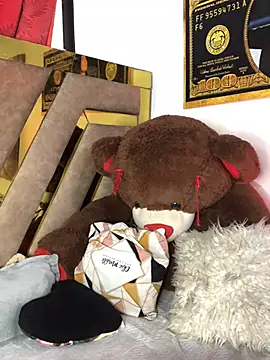 naatashamendozaa online show from 1, 4, 2026