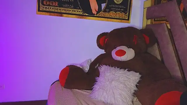 naatashamendozaa online show from 28, 2, 2026