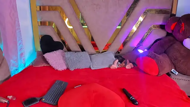 naatashamendozaa online show from 9, 2, 2025