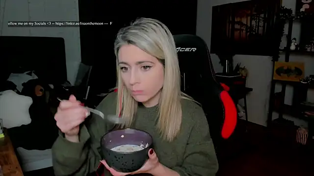 Lisaonthemoon online show from 6, 1, 2026