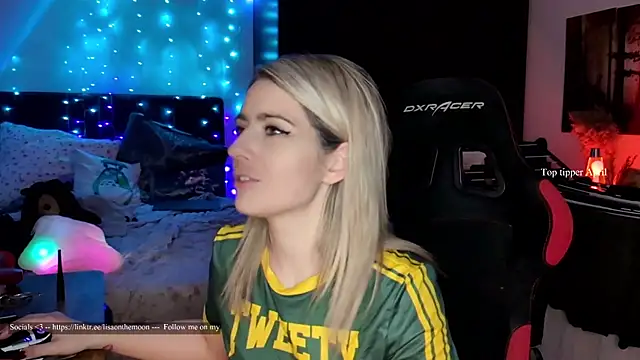 Lisaonthemoon online show from 10, 4, 2026