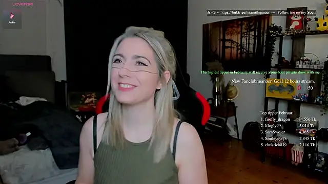 Snapshot of Lisaonthemoon chatting on 26, 2, 2026 Lisaonthemoon online show from 26, 2, 2026