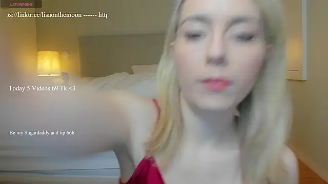 Lisaonthemoon online show from 15, 11, 2025