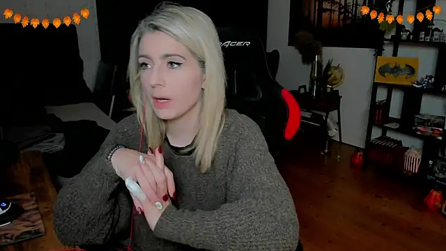 Lisaonthemoon online show from 25, 11, 2025