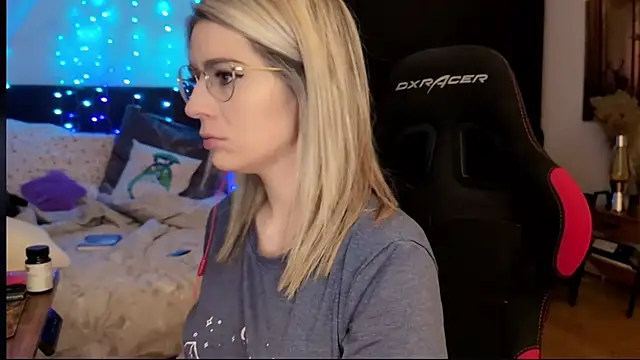 Lisaonthemoon online show from 19, 3, 2026