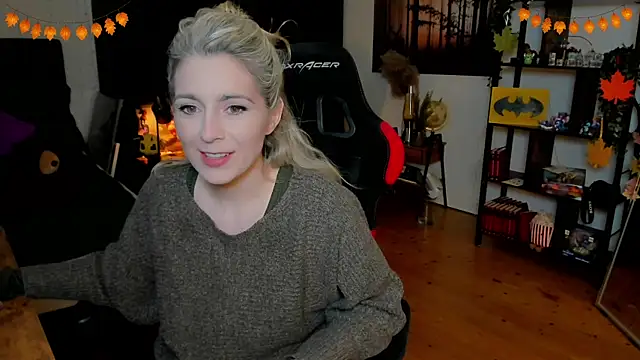 Lisaonthemoon online show from 29, 10, 2025