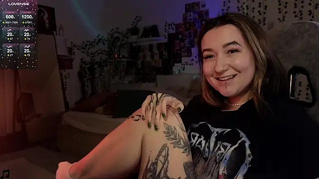 Megan  Hart online show from 29, 1, 2025