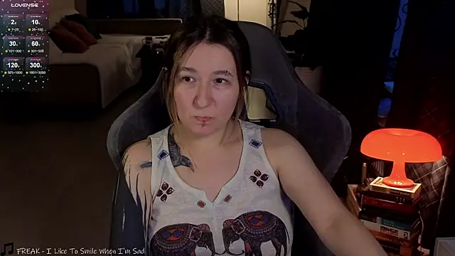 Megan  Hart online show from 16, 2, 2025