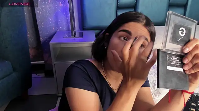 bellaa becca online show from 23, 11, 2025