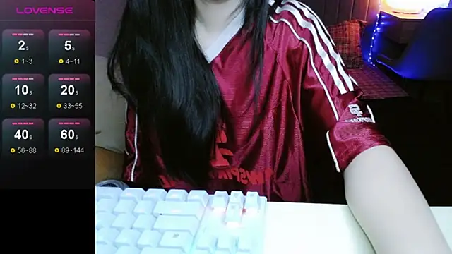  Viviann  online show from 4, 10, 2025