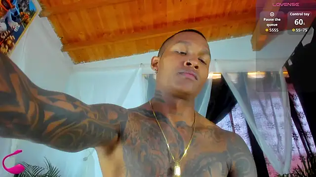 Snapshot of esteveen_ortegas_ chatting on 15, 10, 2025 esteveen ortegas online show from 15, 10, 2025