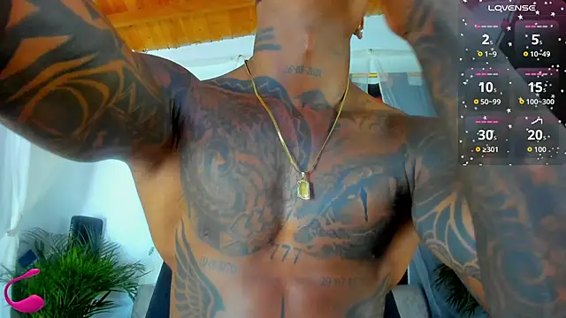 Snapshot of esteveen_ortegas_ chatting on 24, 9, 2025 esteveen ortegas online show from 24, 9, 2025