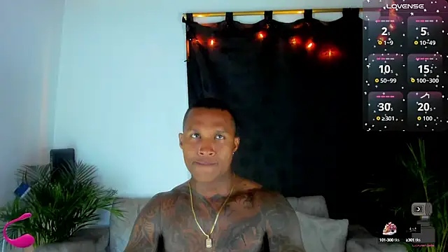 Snapshot of esteveen_ortegas_ chatting on 10, 9, 2025 esteveen ortegas online show from 10, 9, 2025