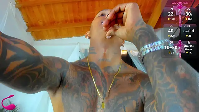 Snapshot of esteveen_ortegas_ chatting on 26, 11, 2025 esteveen ortegas online show from 26, 11, 2025