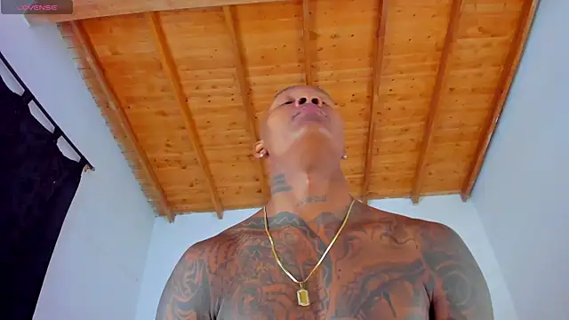 esteveen ortegas  online show from 14, 4, 2026