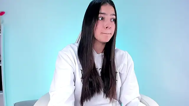 lili turner online show from 28, 2, 2026