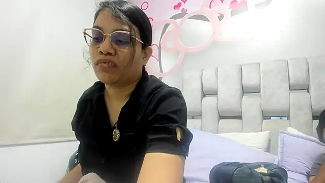 KEYRA-MILLER- online show from 15, 5, 2026