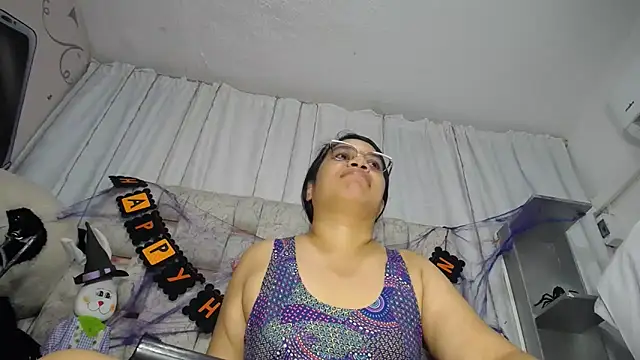 KEYRA-MILLER- online show from 19, 10, 2025