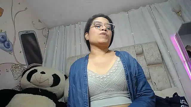 KEYRA-MILLER- online show from 15, 12, 2025