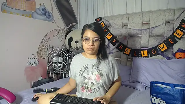 KEYRA-MILLER- online show from 23, 10, 2025