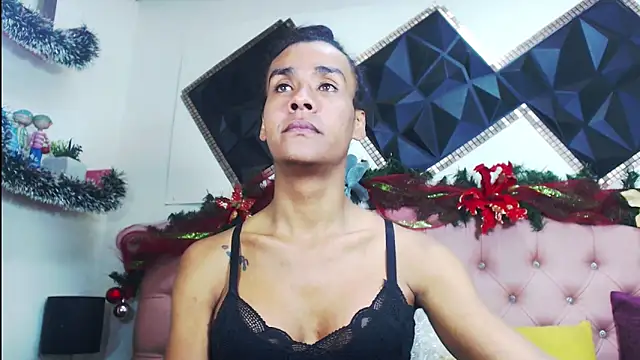 andrea safeira doll online show from 16, 12, 2025