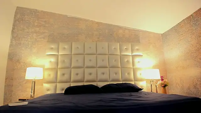 Lezy  online show from 7, 3, 2026