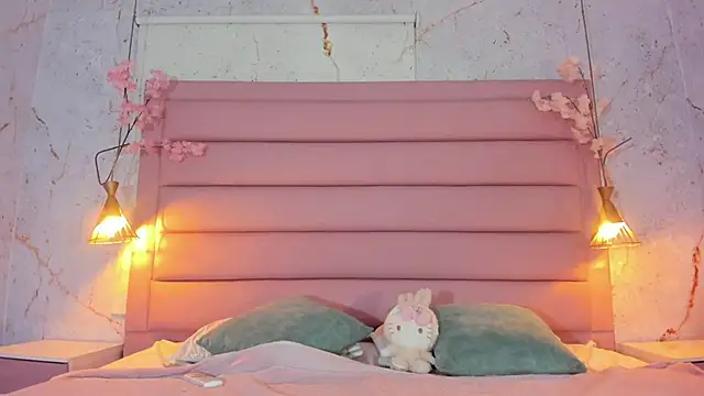 Lezy  online show from 7, 10, 2025