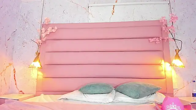 Lezy  online show from 5, 10, 2025