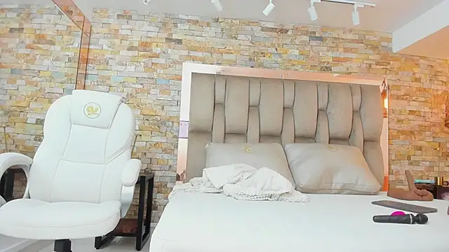 karla dunn online show from 24, 2, 2026