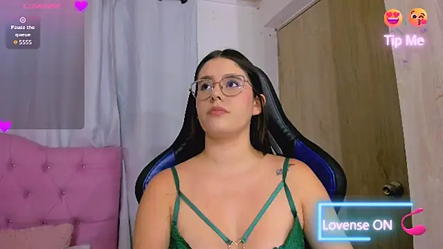 Snapshot of ParisShayk chatting on 14, 7, 2026 ParisShayk online show from 14, 7, 2026