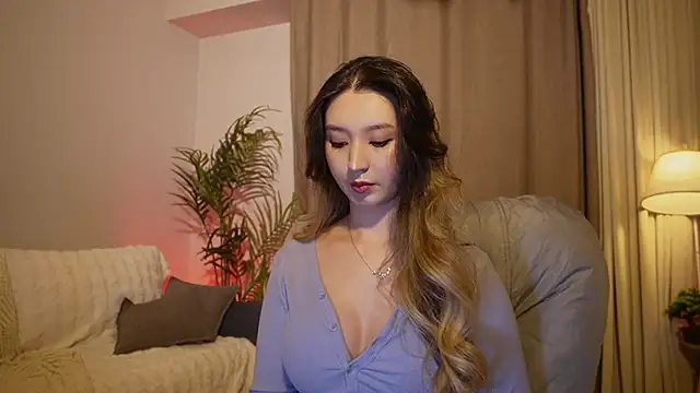 Sarasuo1 online show from 10, 10, 2025