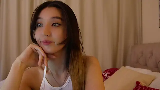 Sarasuo1 online show from 8, 1, 2025