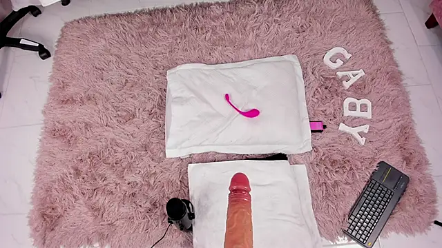 GabyRhodes online show from 21, 2, 2025