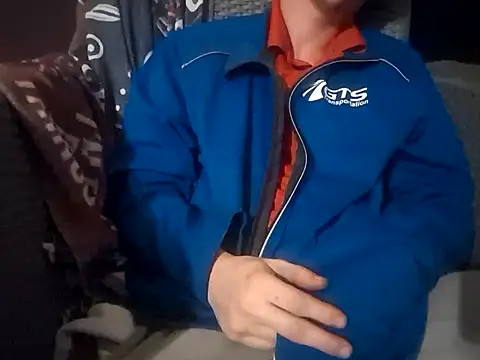 Snapshot of Dogz_n_daugthers chatting on 24, 12, 2024 Dogz n daugthers online show from 24, 12, 2024