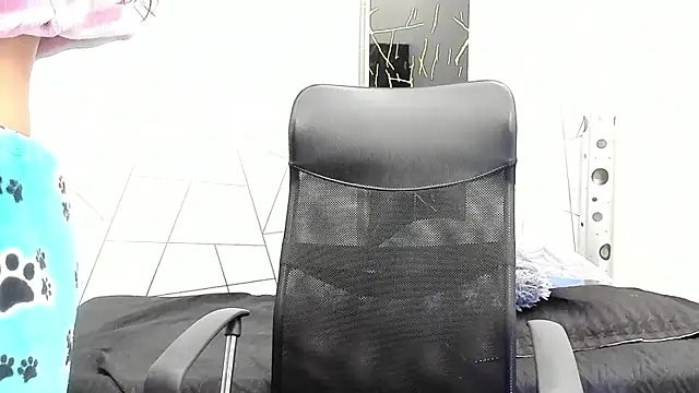 Cloeandtyfanny online show from 20, 9, 2025