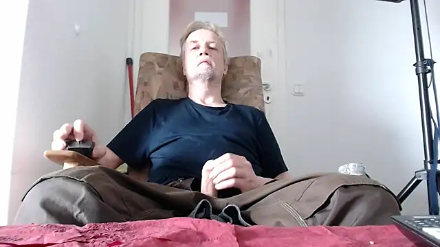 Snapshot of Cordt30 chatting on 17, 6, 2026 Cordt30 online show from 17, 6, 2026