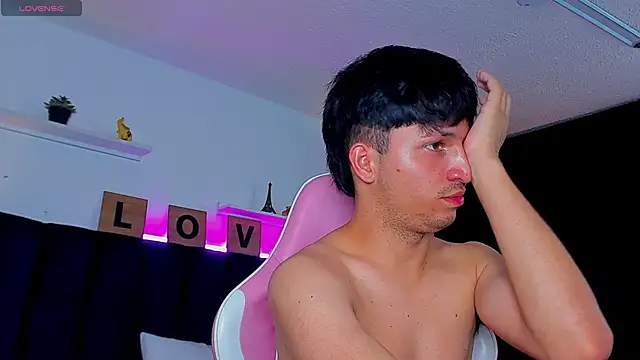 Issac james  online show from 14, 9, 2025