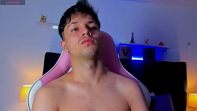 Issac james  online show from 14, 10, 2025