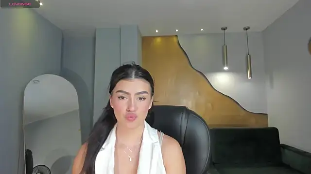 PaulinaSantos  online show from 19, 5, 2026