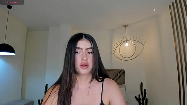 PaulinaSantos  online show from 23, 4, 2026